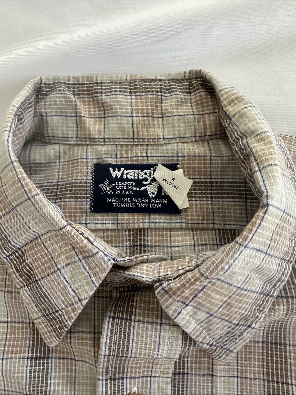 Wrangler Beige and Light Brown Plaid Button-Down Shirt - Picture 3 of 4